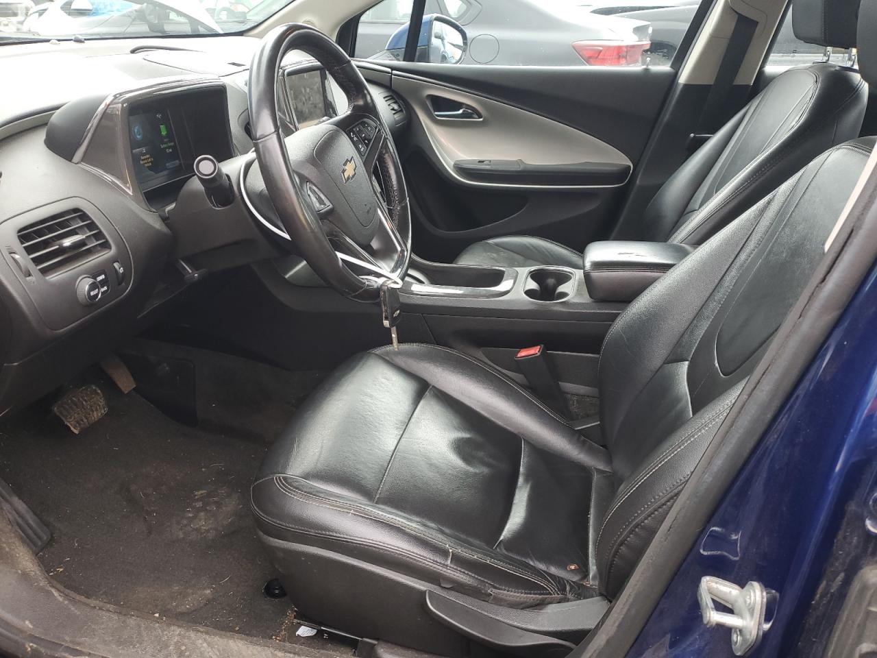 2013 Chevrolet Volt - Image 7