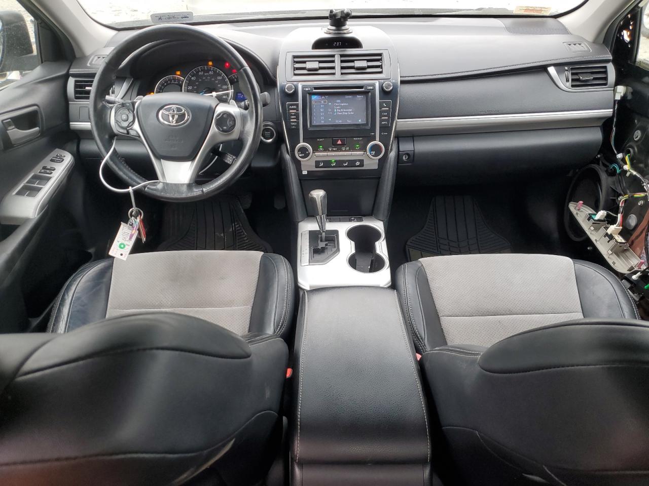 2012 Toyota Camry - Image 8