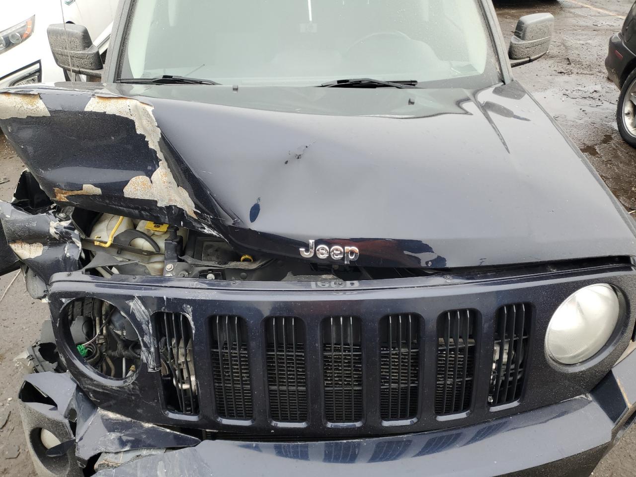 2010 Jeep Liberty (Patriot) - Image 12