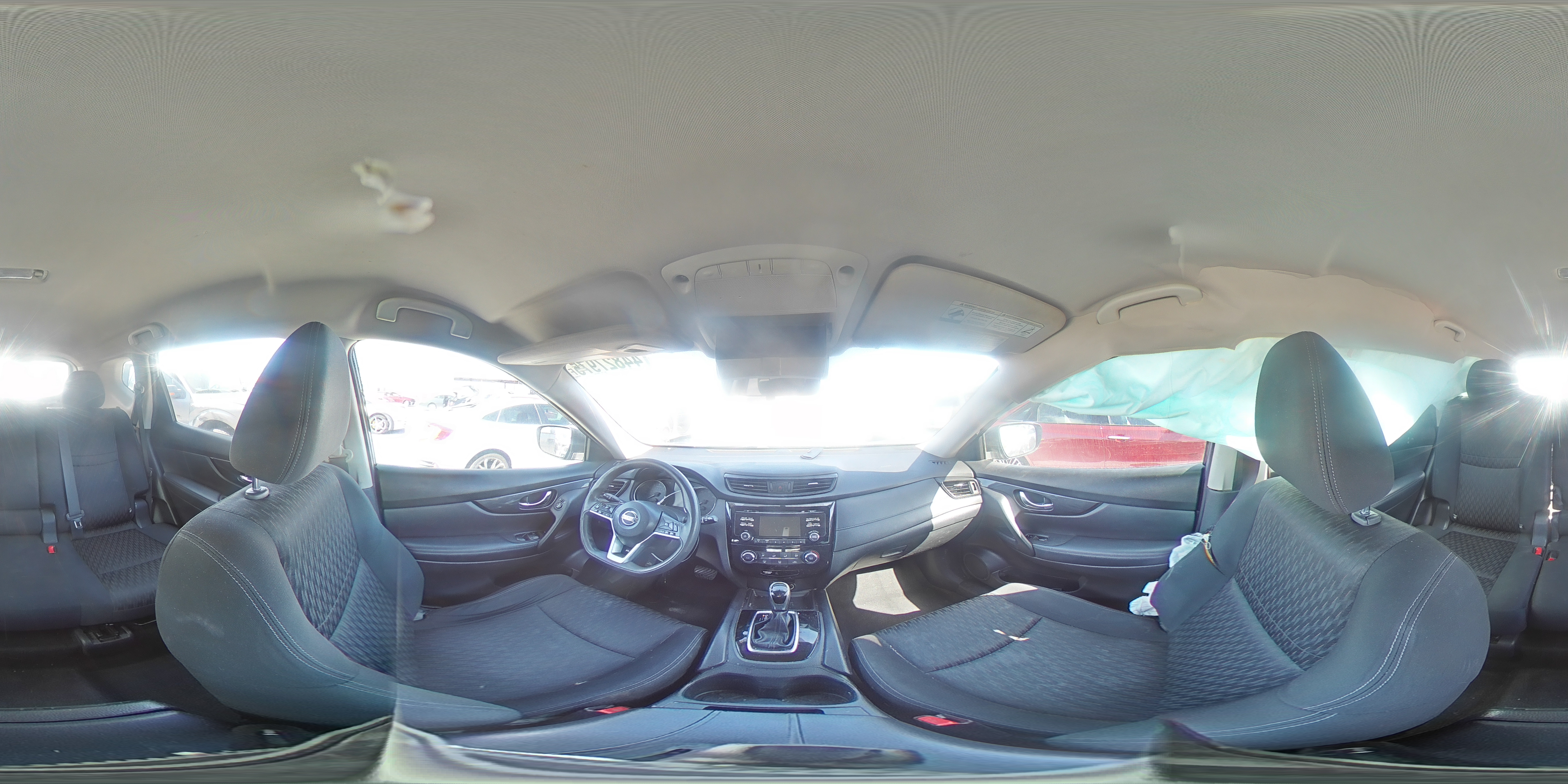2017 Nissan Rogue - Image 13