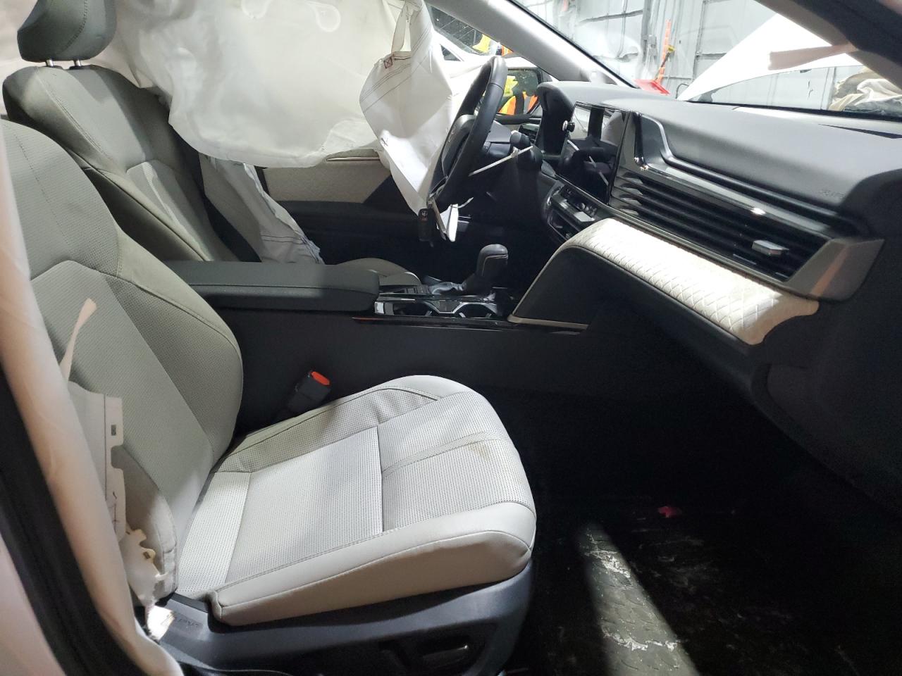 2025 Toyota Camry - Image 7