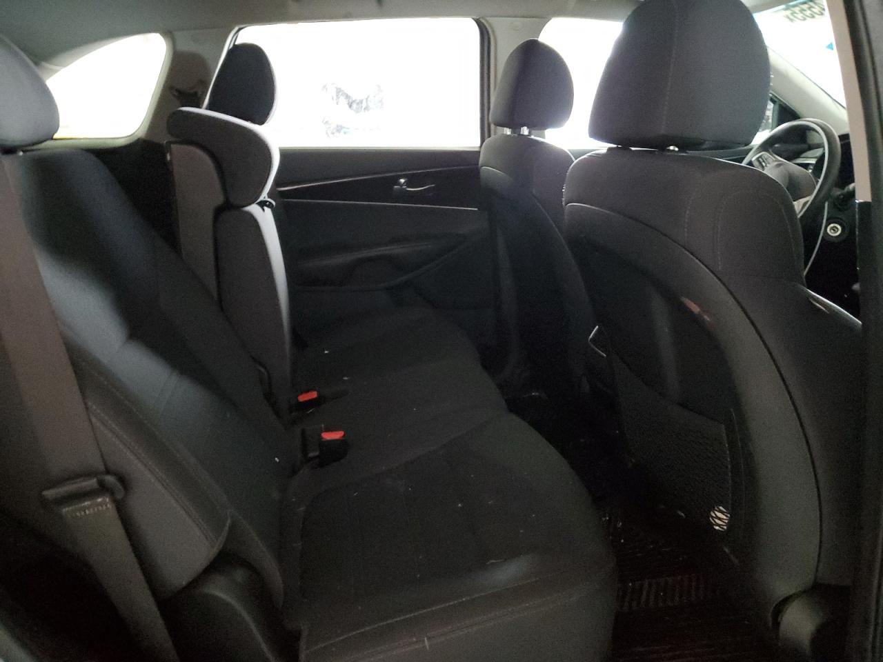 2019 Kia Sorento - Image 11