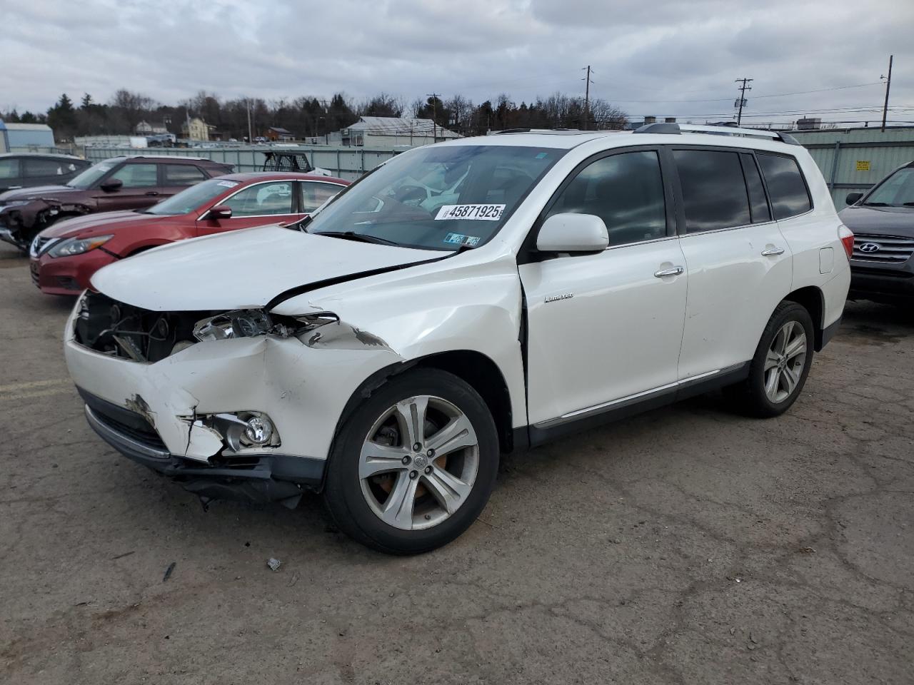 2012 Toyota Highlander - Image 1