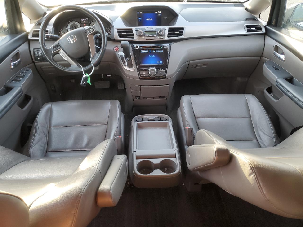 2015 Honda Odyssey - Image 8