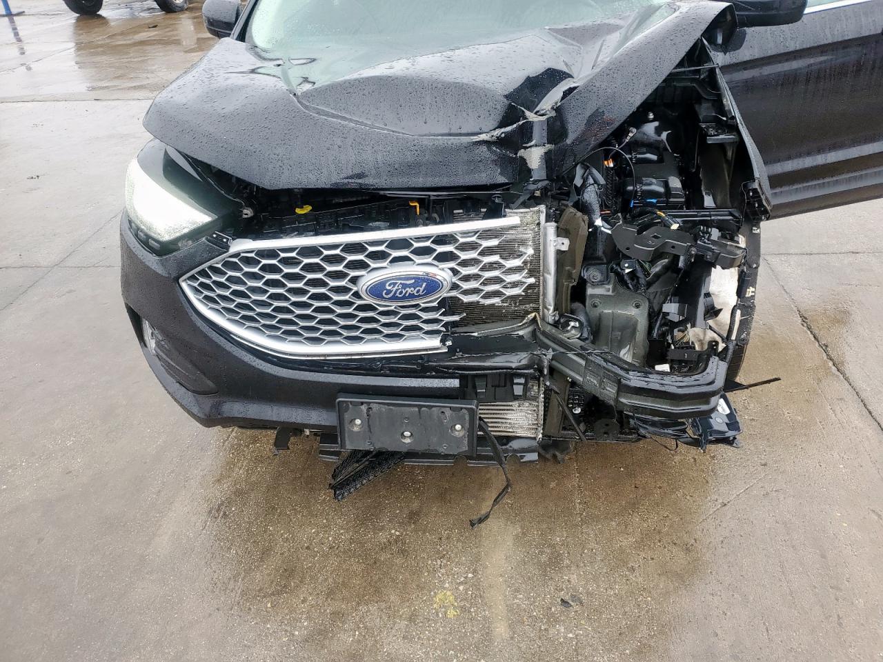 2023 Ford Edge - Image 12