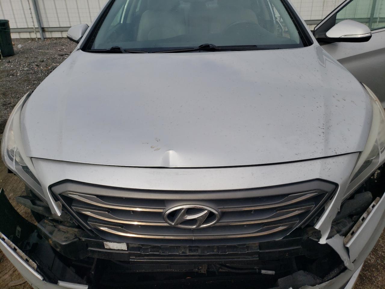 2015 Hyundai Sonata - Image 12