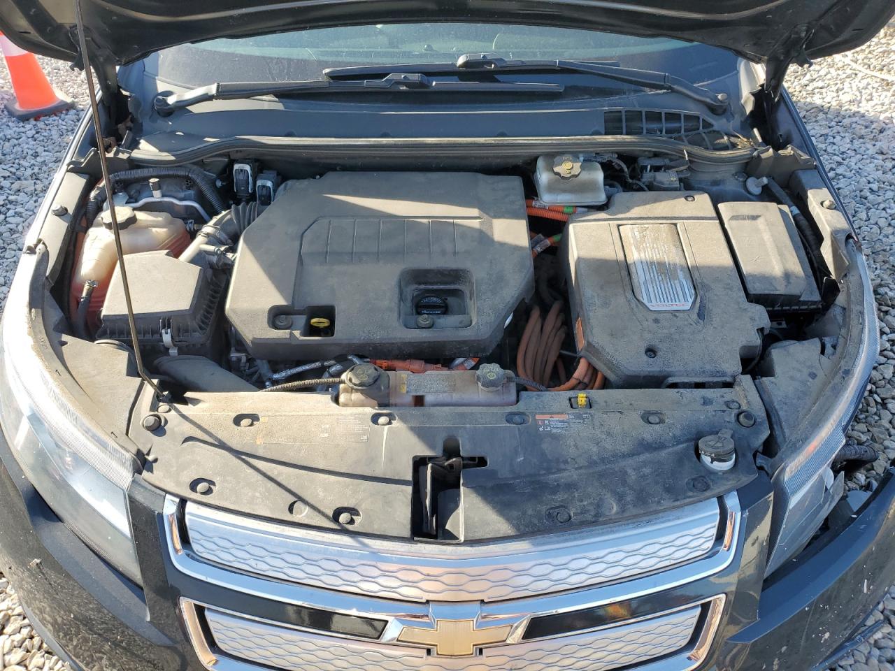 2014 Chevrolet Volt - Image 11
