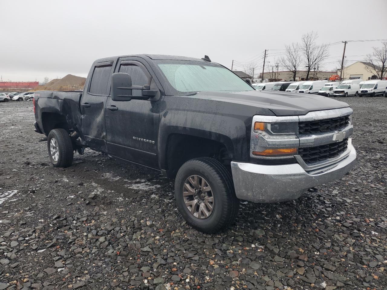 2016 Chevrolet Silverado - Image 4
