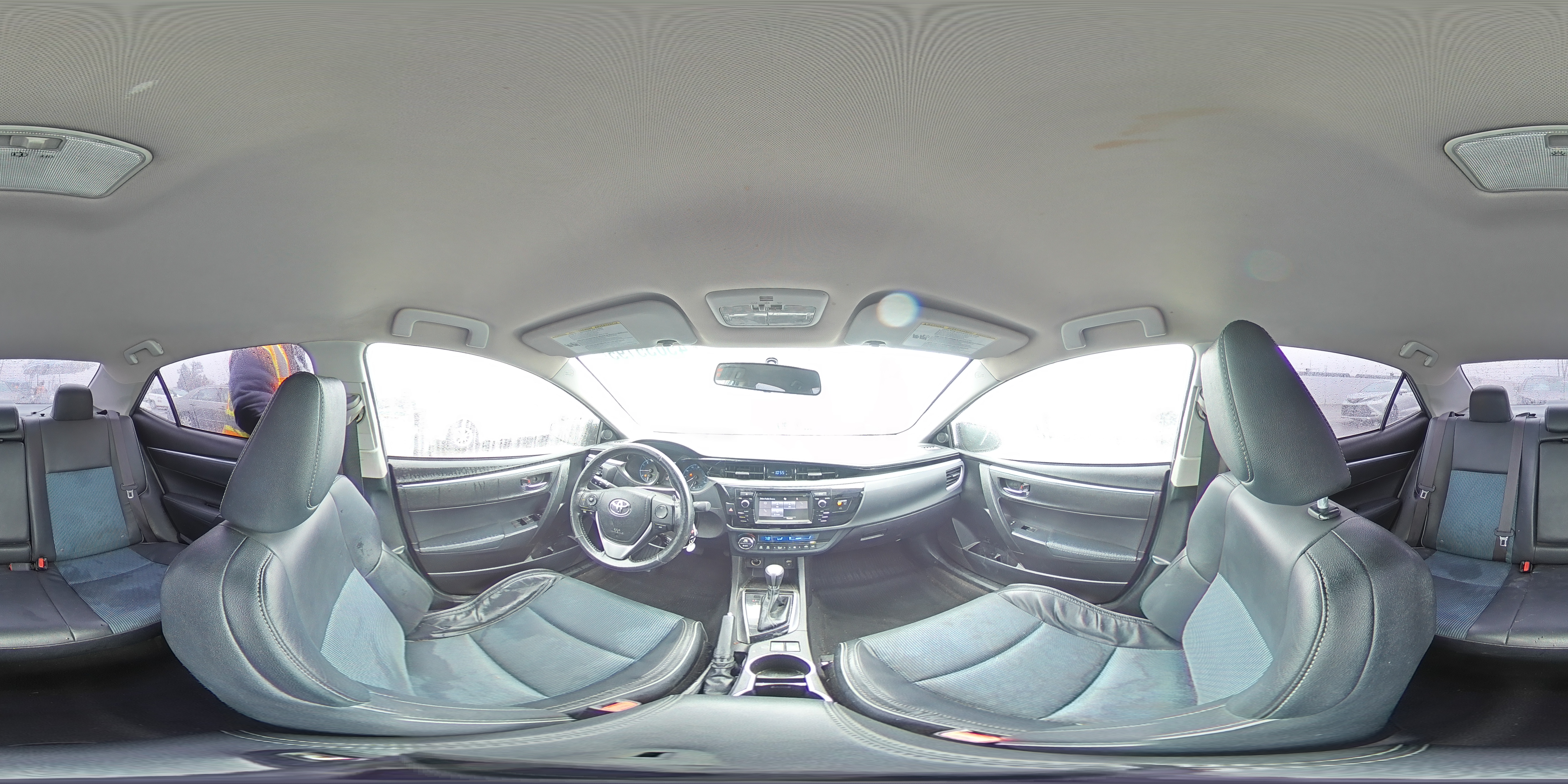 2016 Toyota Corolla - Image 13