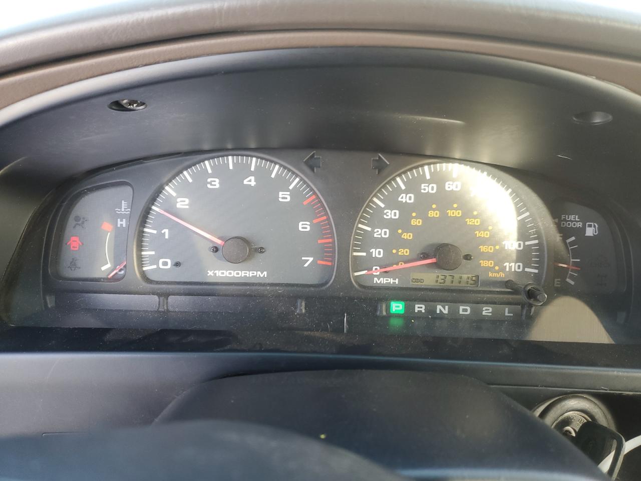 2000 Toyota 4Runner - Image 9