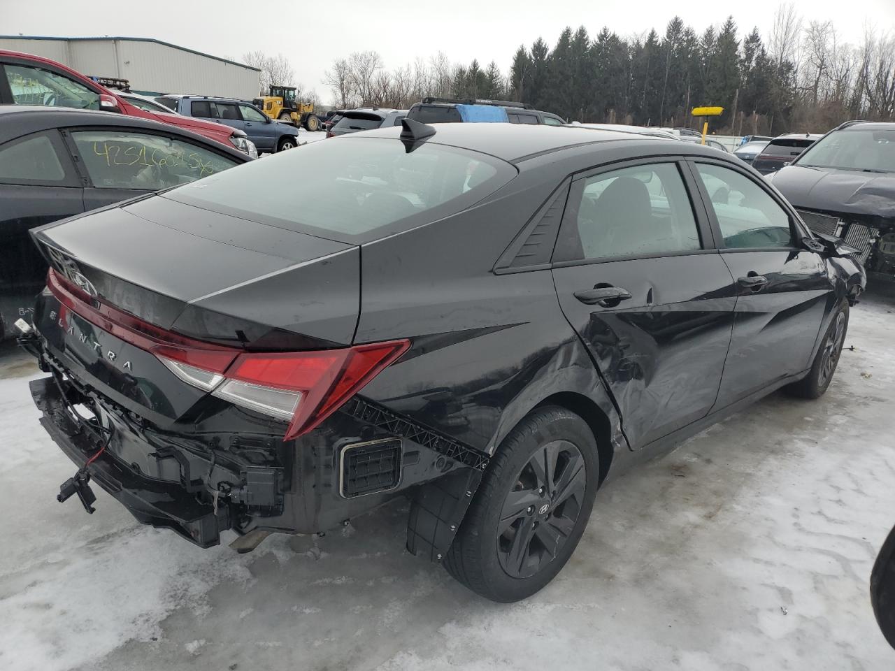 2021 Hyundai Elantra - Image 3