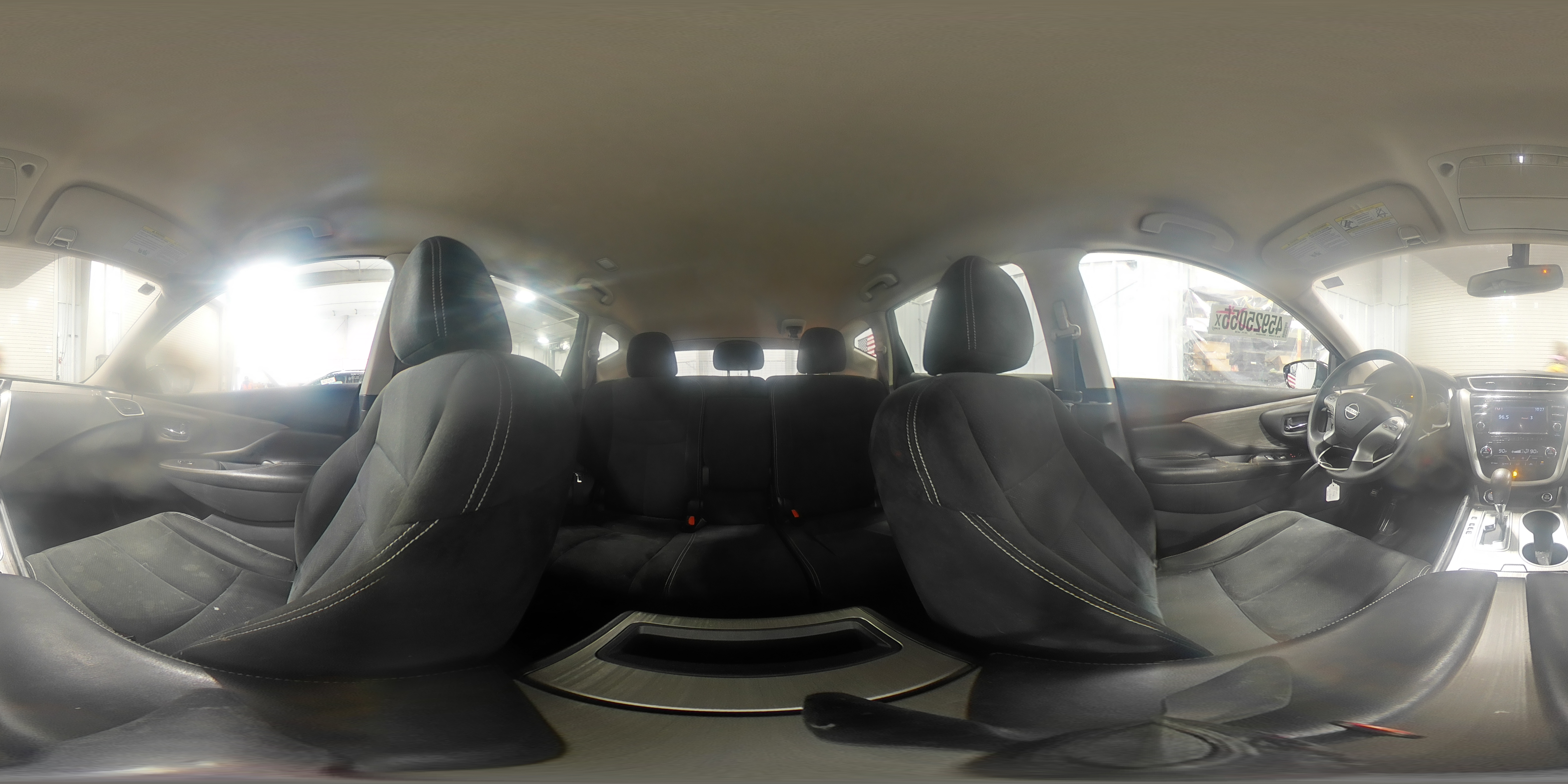 2015 Nissan Murano - Image 16