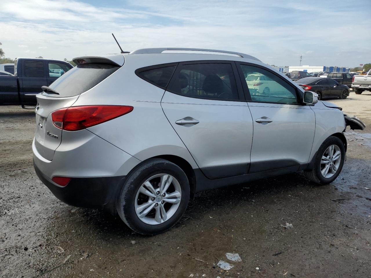 2013 Hyundai Tucson - Image 3