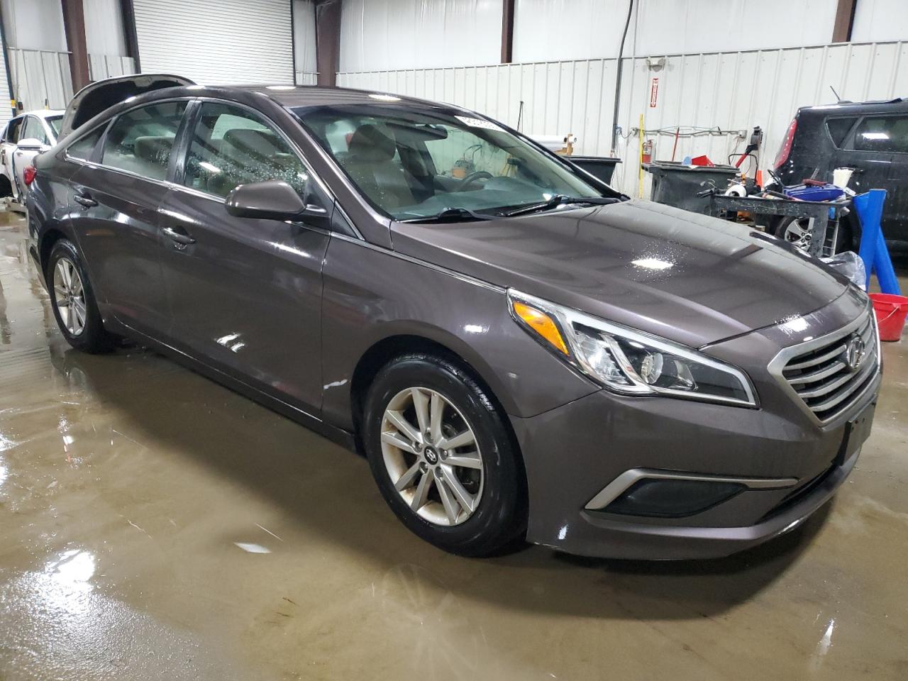 2016 Hyundai Sonata - Image 4