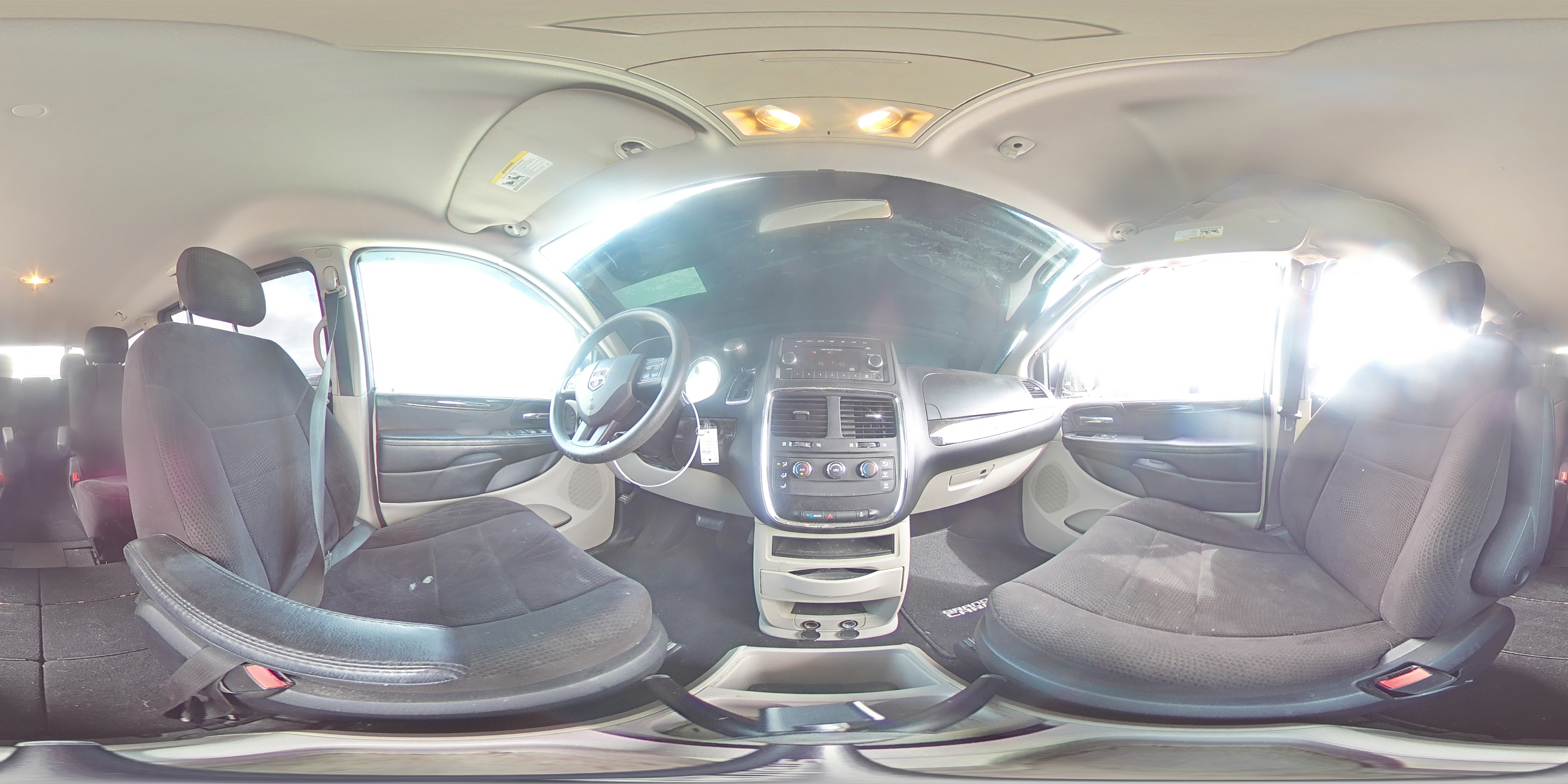 2012 Dodge Caravan - Image 15