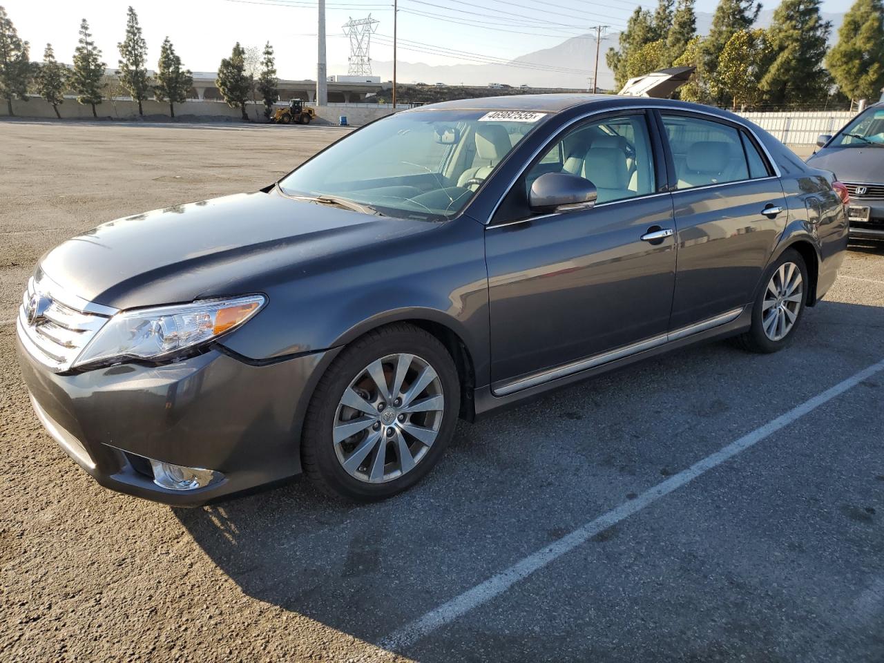 2011 Toyota Avalon - Image 1