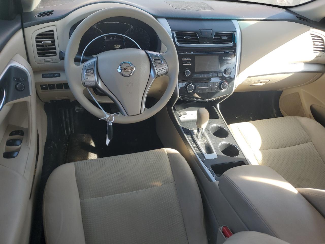 2015 Nissan Altima - Image 8