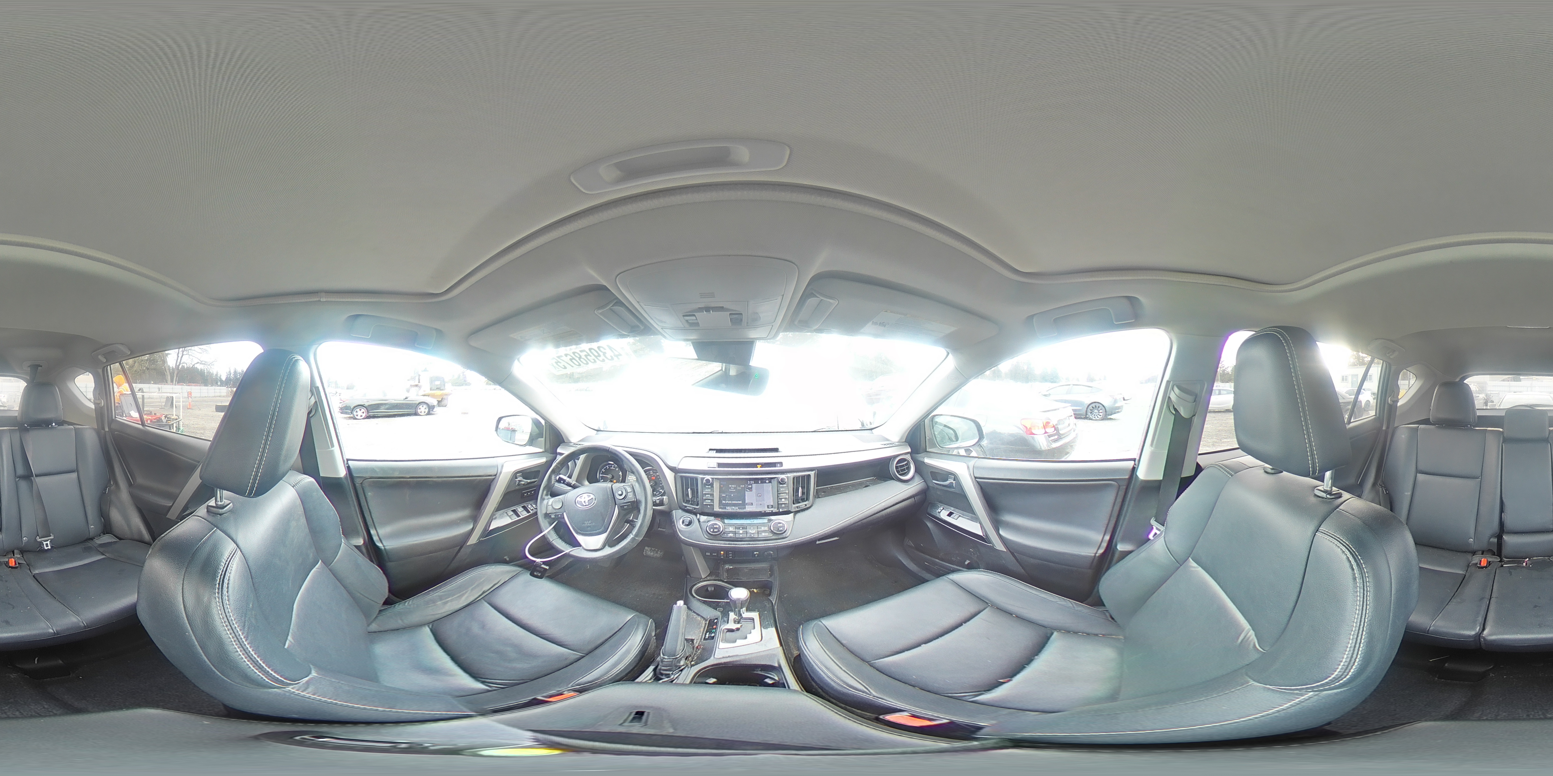 2016 Toyota RAV 4 - Image 13