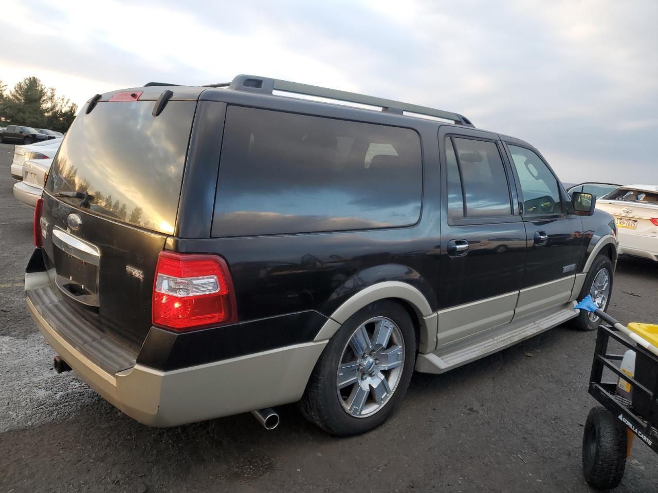 2008 Ford Expedition - Image 3