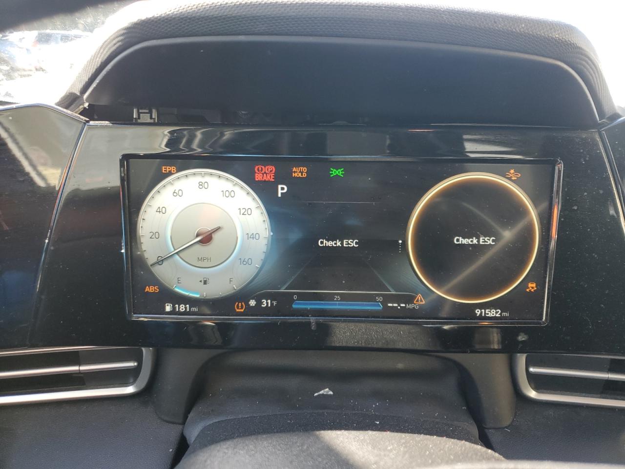 2021 Hyundai Elantra - Image 9
