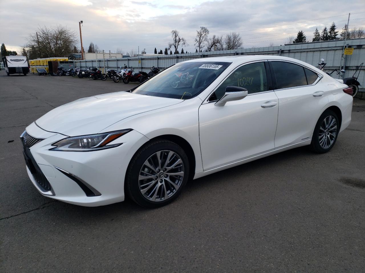 2019 Lexus ES - Image 1