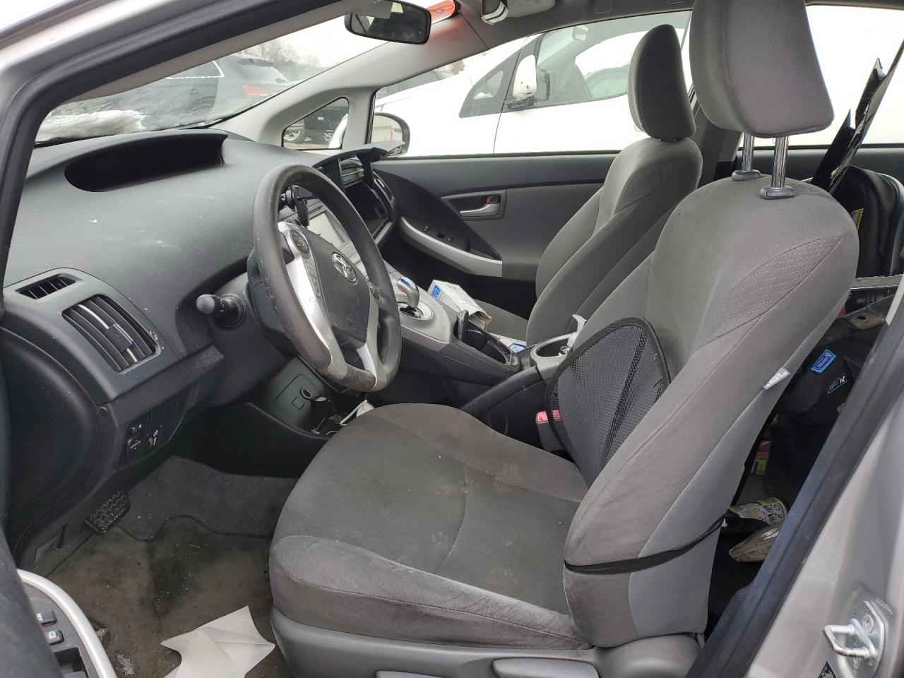 2012 Toyota Prius - Image 7