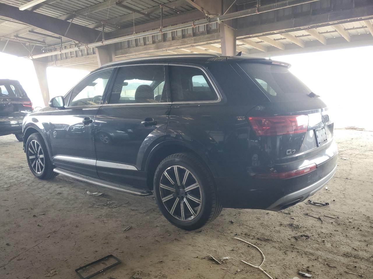 2018 Audi Q7 - Image 2