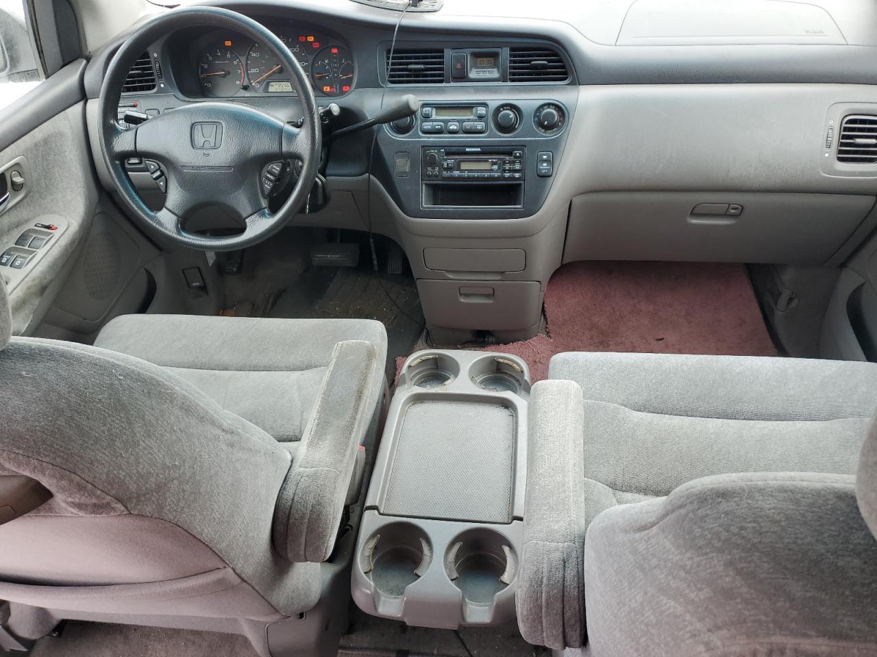 2000 Honda Odyssey - Image 8