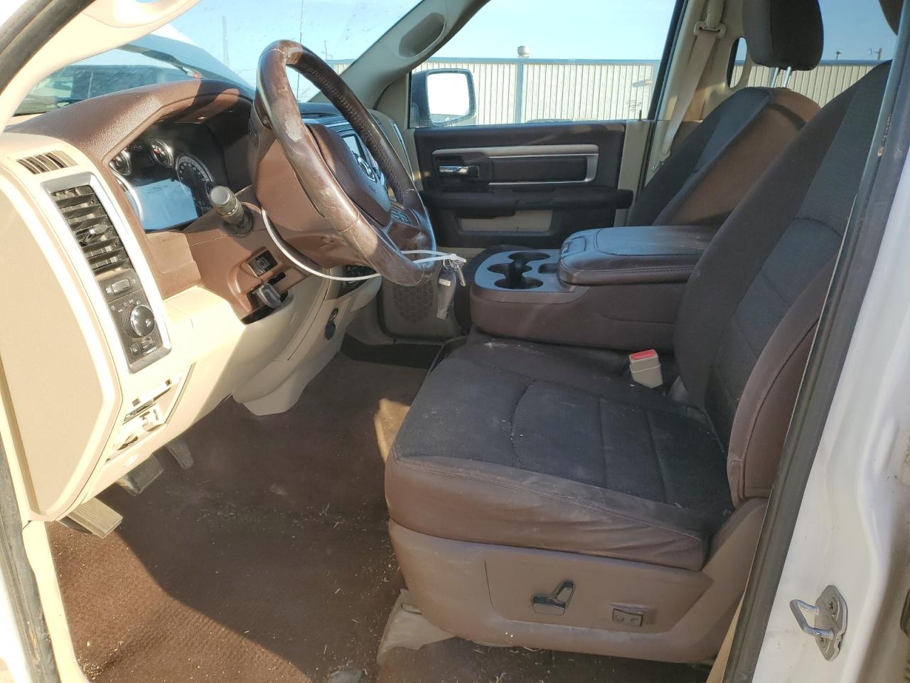 2013 RAM 1500 - Image 7
