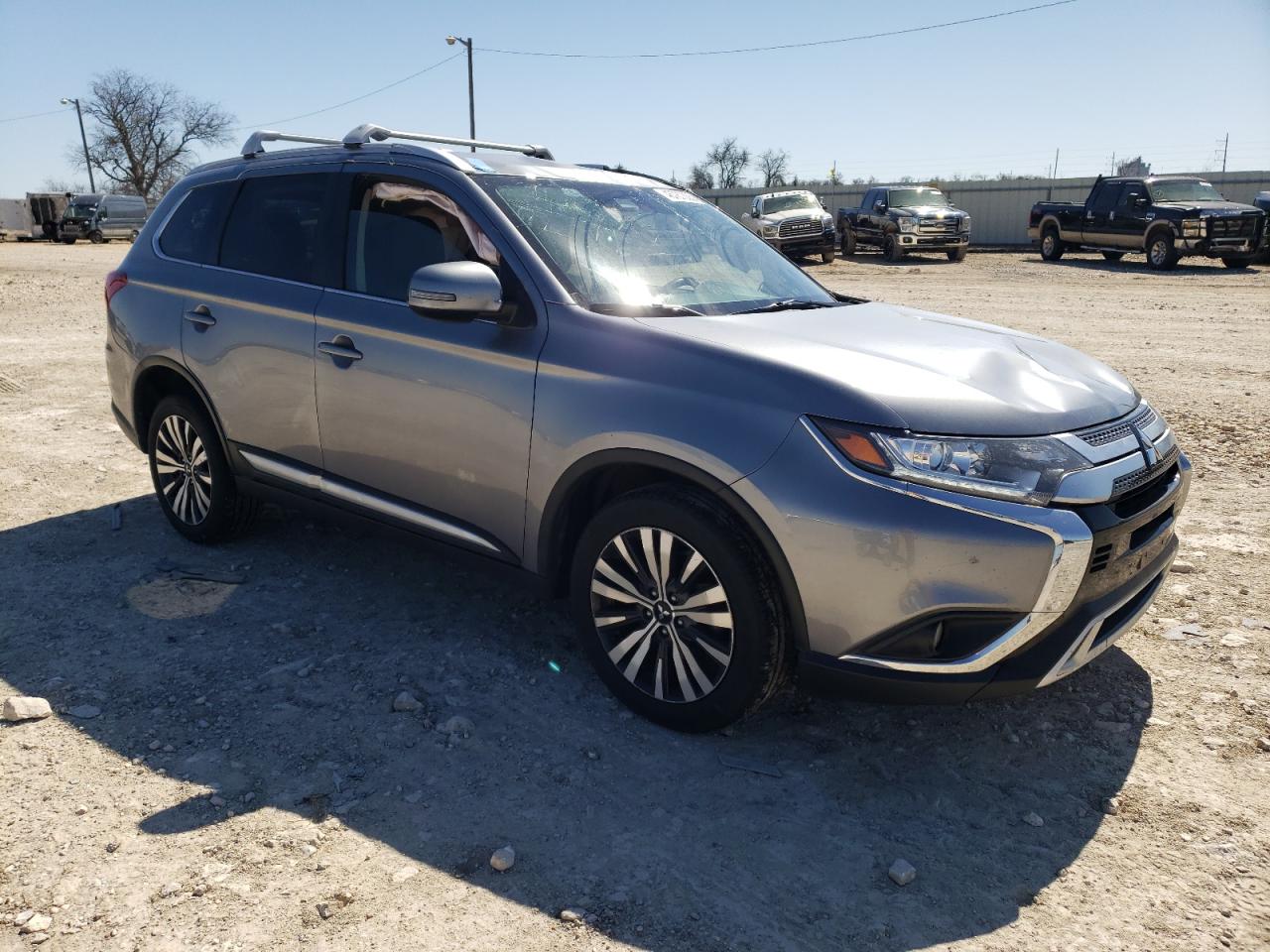 2020 Mitsubishi Outlander - Image 4