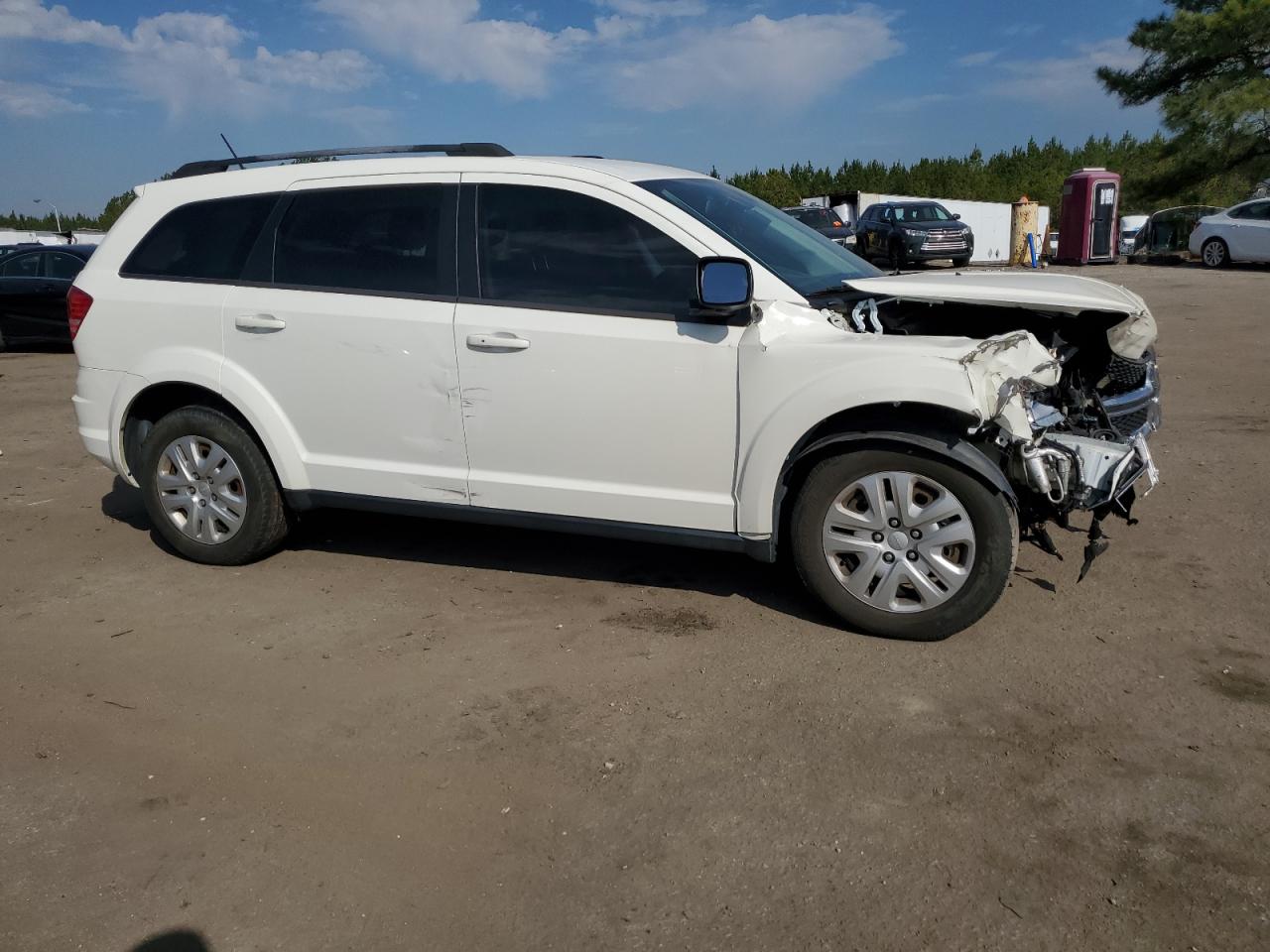2018 Dodge Journey - Image 4