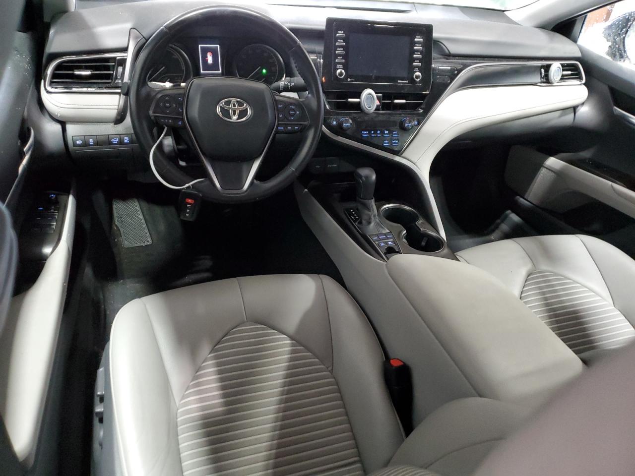 2021 Toyota Camry - Image 8