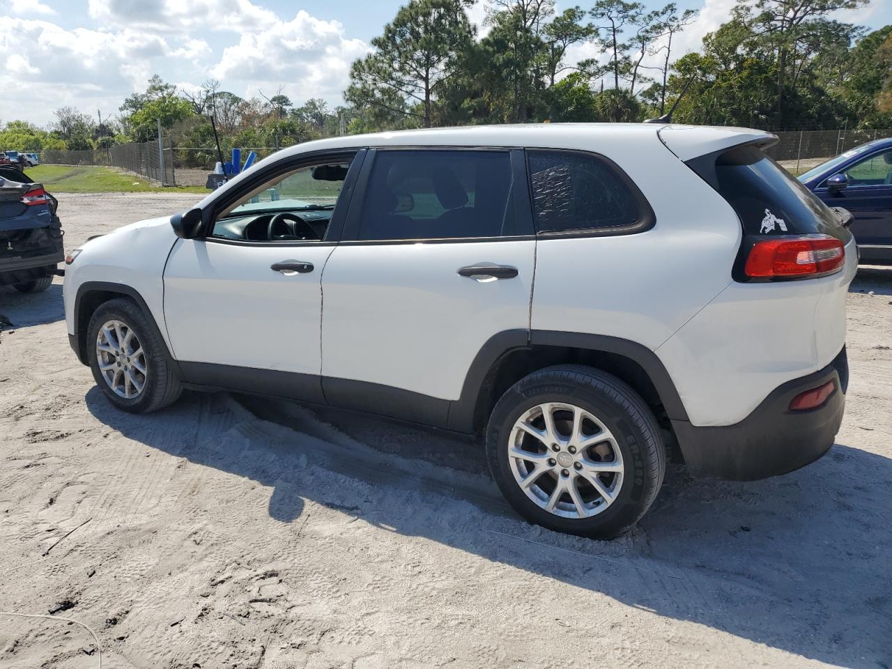 2015 Jeep Grand Cherokee - Image 2