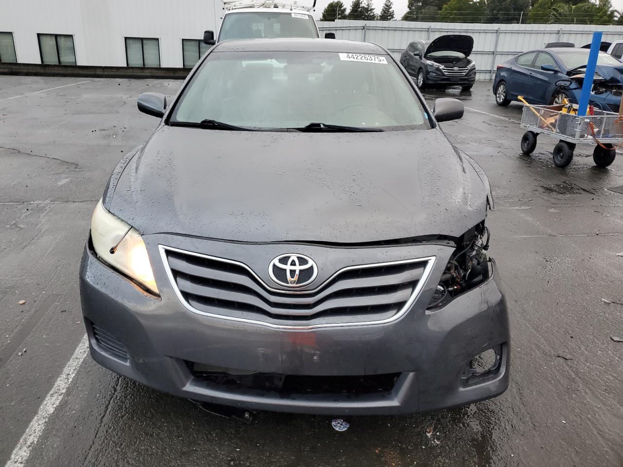 2010 Toyota Camry - Image 5