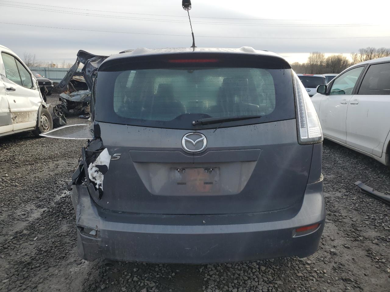 2010 Mazda 5 - Image 6