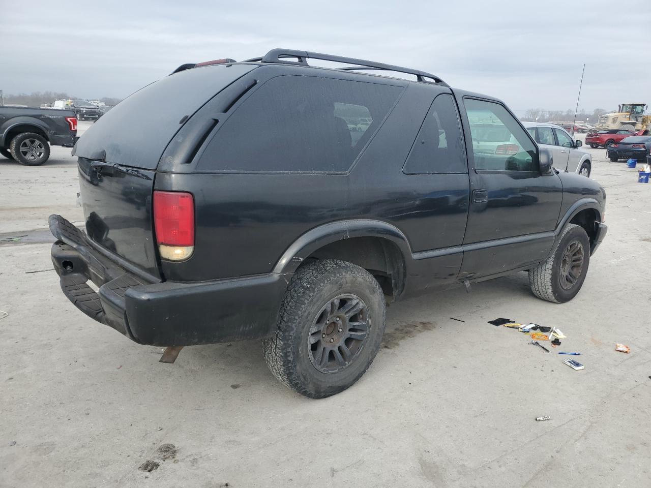 2003 Chevrolet Blazer - Image 3