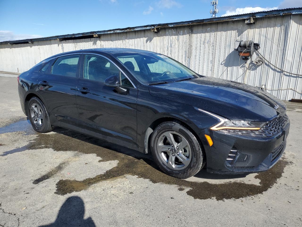 2023 Kia K5 - Image 4