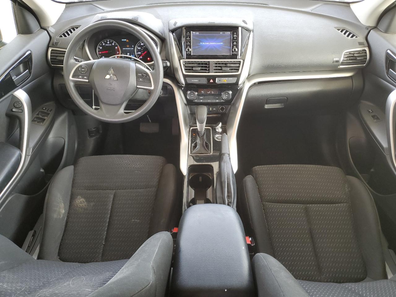 2019 Mitsubishi Eclipse - Image 8