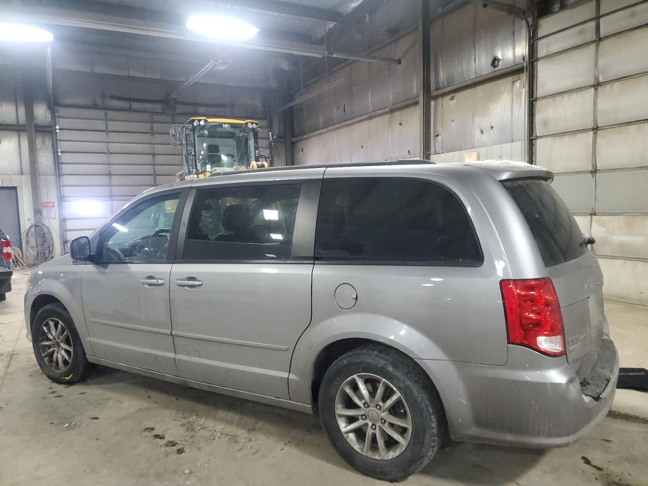 2016 Dodge Caravan - Image 2