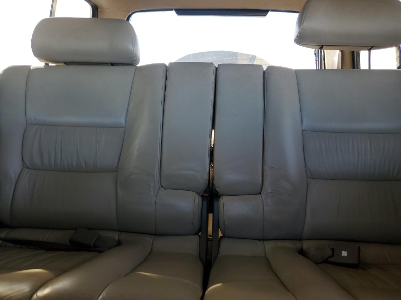 1997 Lexus LX - Image 10