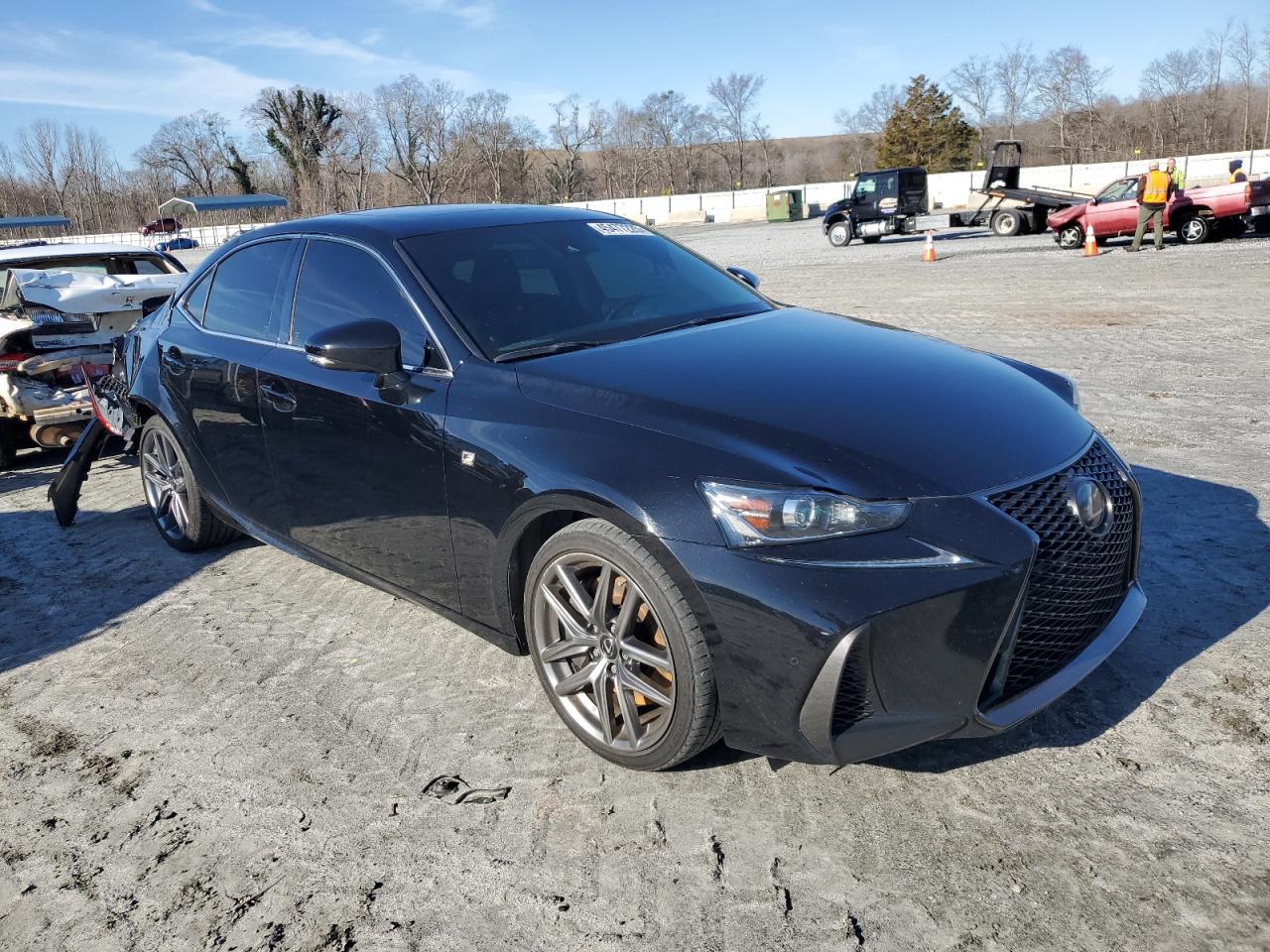 2018 Lexus IS - Image 4