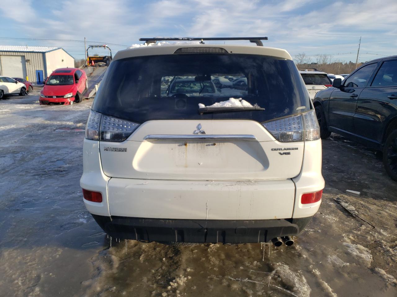 2011 Mitsubishi Outlander - Image 6