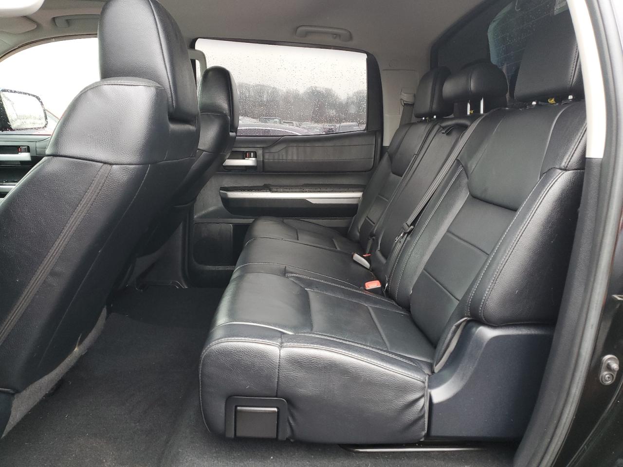 2017 Toyota Tundra - Image 10