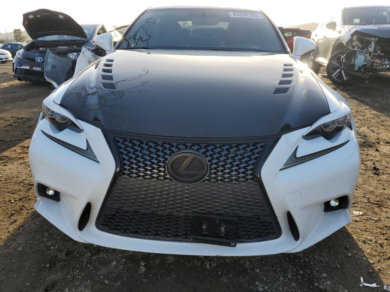 2014 Lexus IS - Image 5