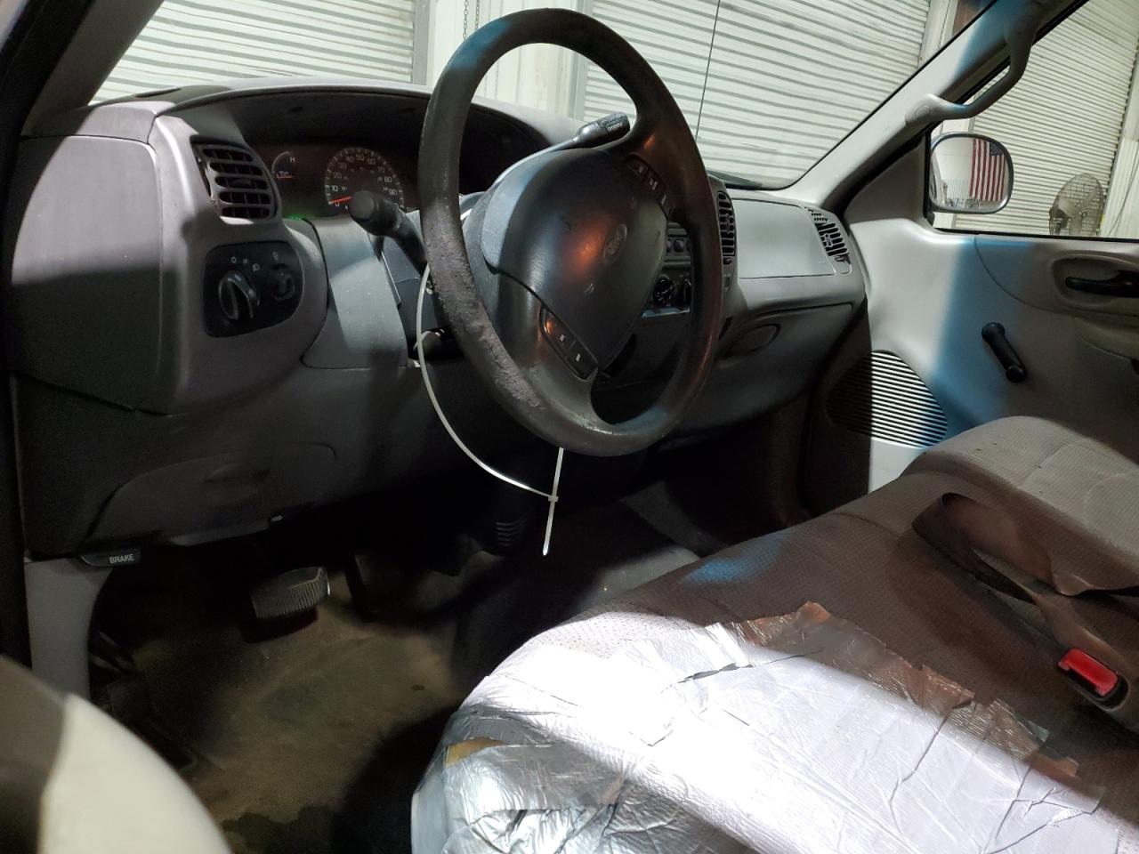 2000 Ford F-150 - Image 8