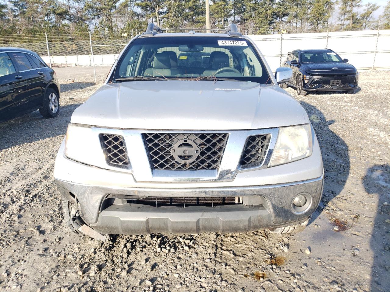 2012 Nissan Navara (Frontier) - Image 5