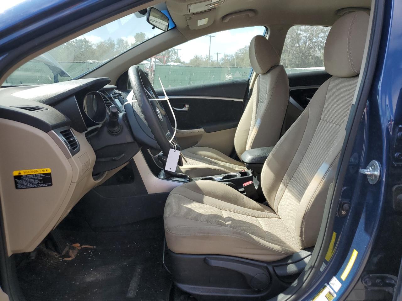 2015 Hyundai Elantra - Image 7