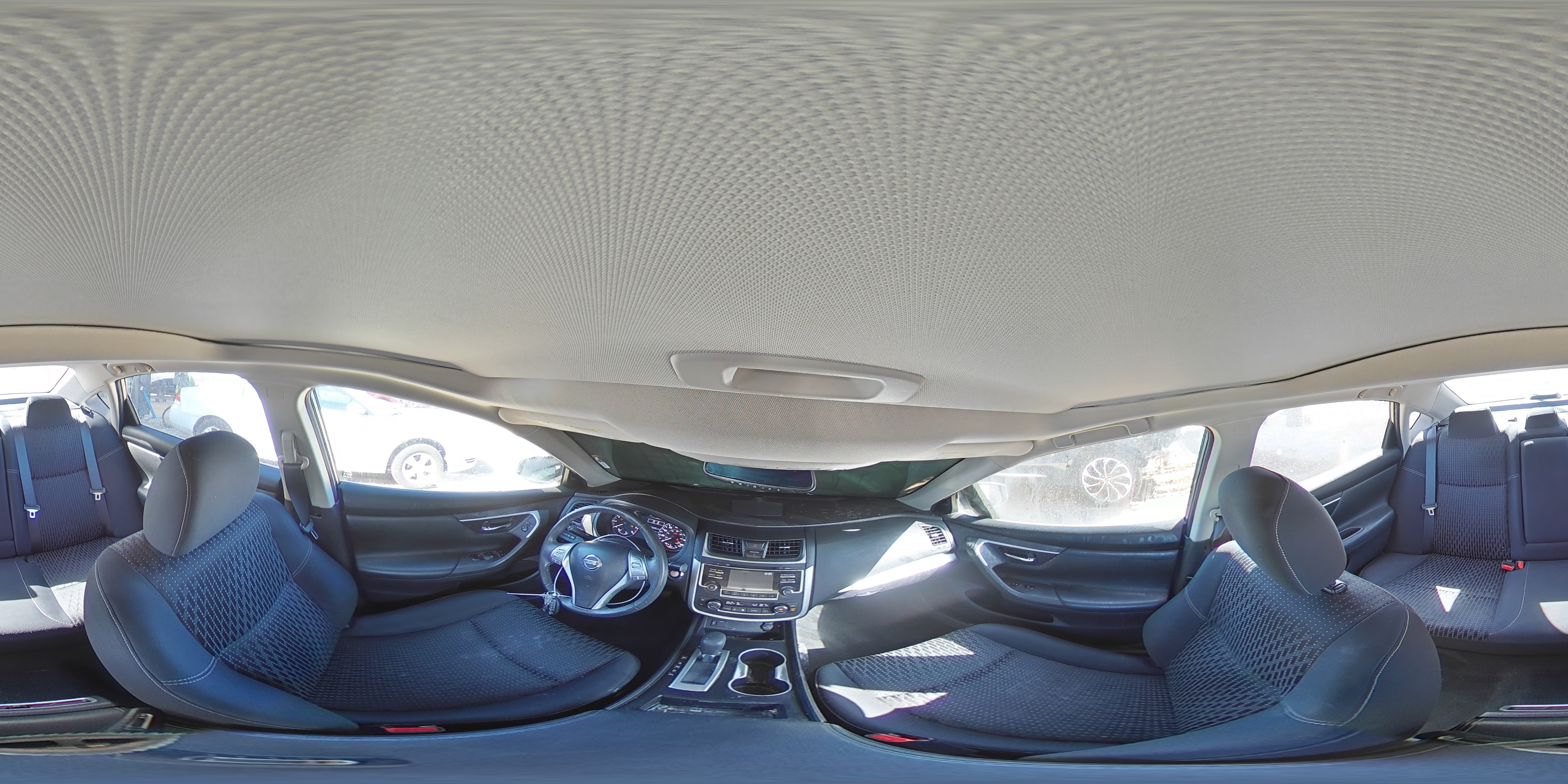 2016 Nissan Altima - Image 14
