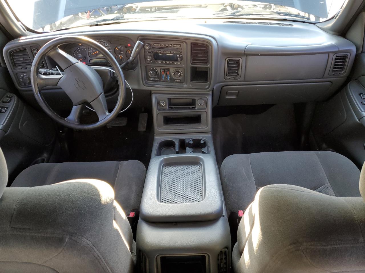 2005 Chevrolet Silverado - Image 8