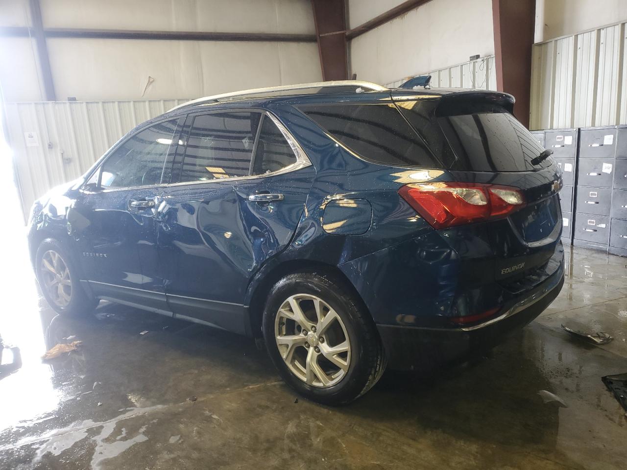 2019 Chevrolet Equinox - Image 2